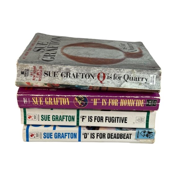 Sue Grafton Alphabet Mysteries Paperbacks D F H Q Lot of 4 Kinsey Millhone - Picture 1 of 14